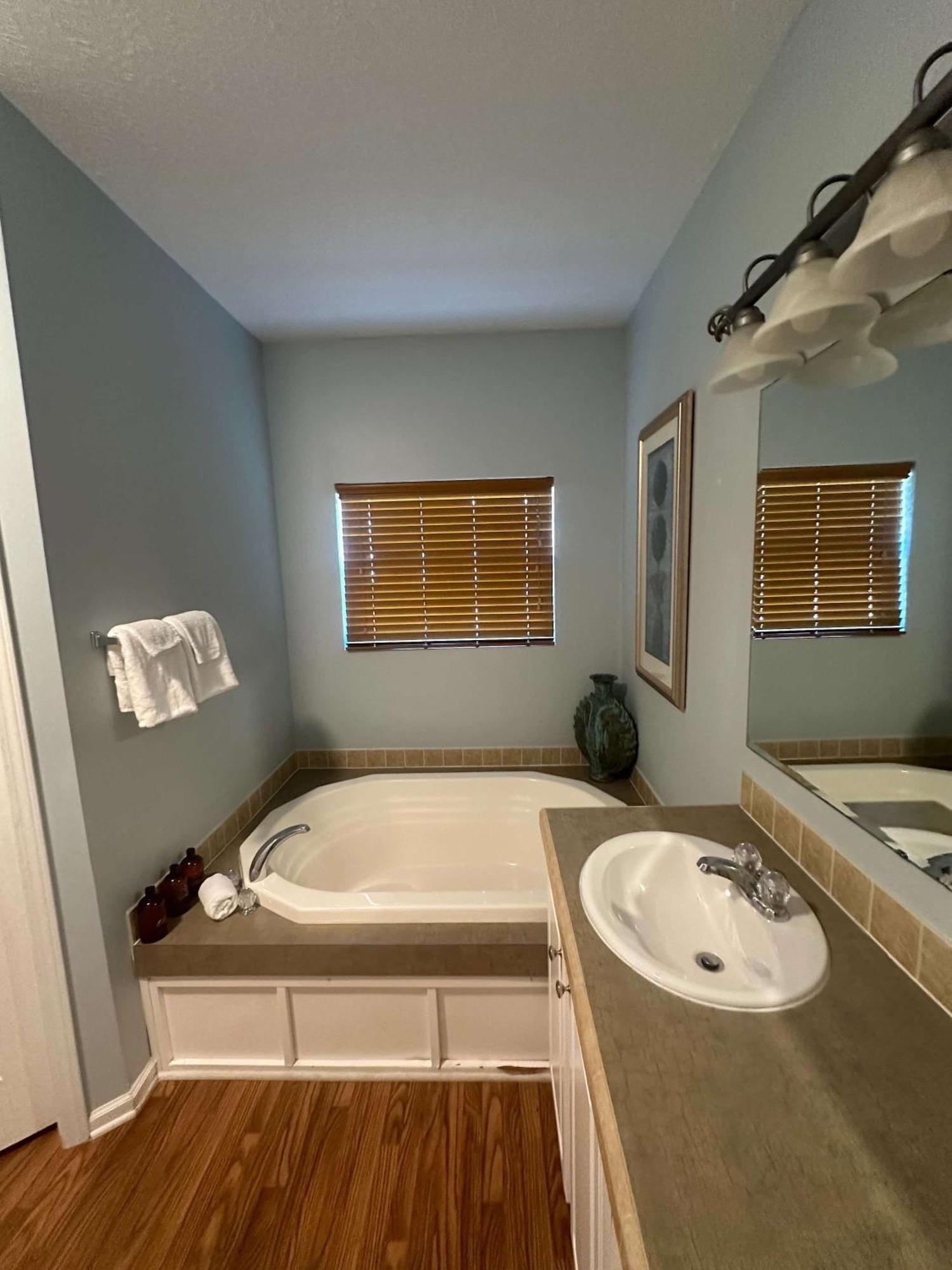 Cam'S Coastal Cottage- Nas Pensacola, Close To Beach Экстерьер фото